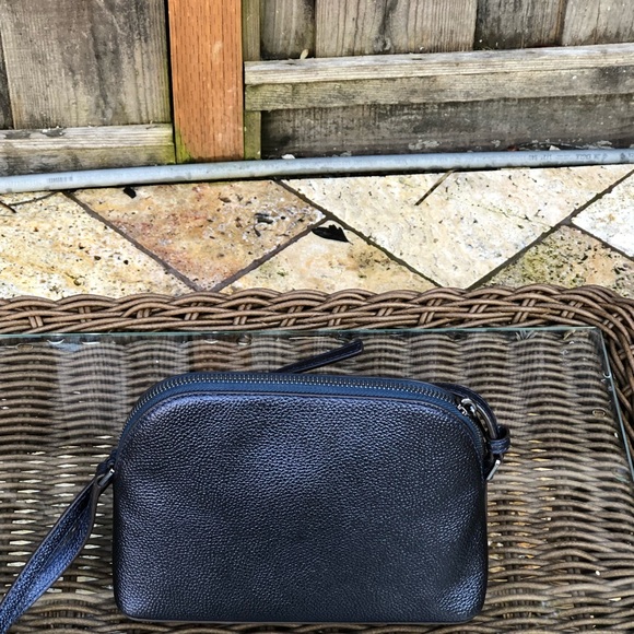 NWT Michael Kors crossbody leather - Picture 4 of 7